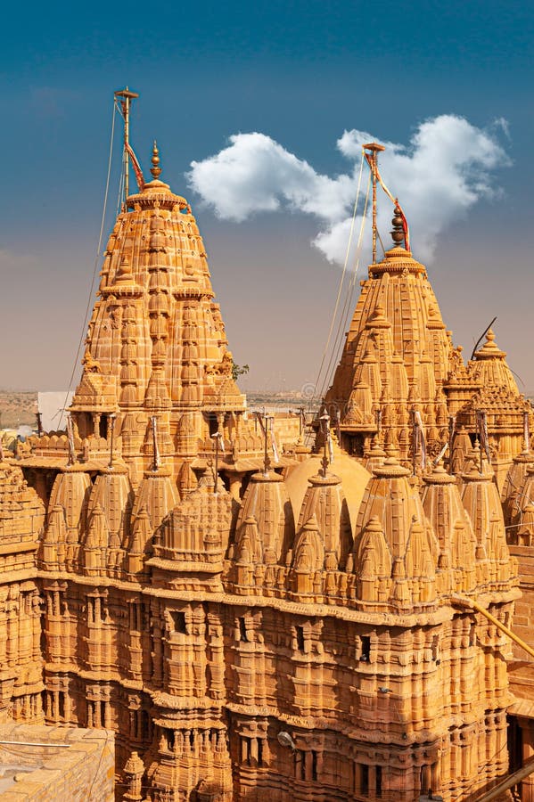 Orașul Jaisalmer este binecuvântat cu multe temple spectaculoase royalty free stock photos