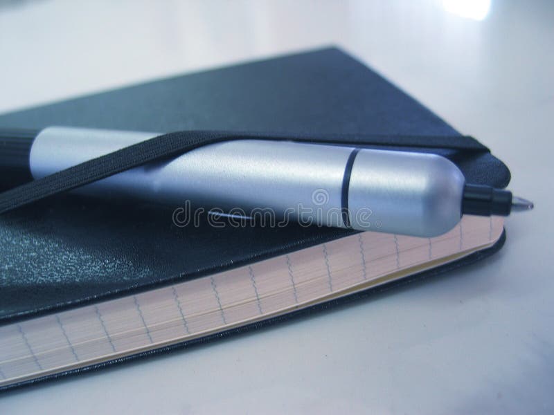 Ordre du jour et crayon lecteur images stock Ordre du jour et crayon lecteur images stock