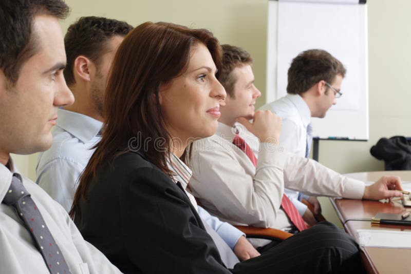 Ore lavorative lunghe del gruppo immagine stock libera da diritti Ore lavorative lunghe del gruppo immagine stock libera da diritti