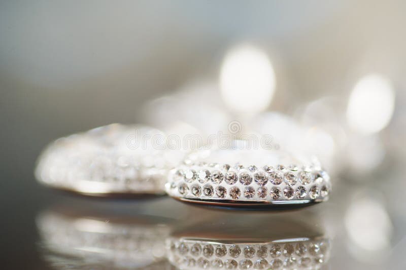 Orecchini a cristallo immagine stock libera da diritti