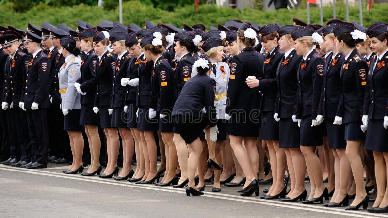 Orel, Rússia – 9 de maio de 2017: Celebração do Dia da Vitória. Raparigas em fotografia de stock