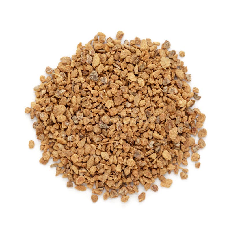 Organische Kaneel (Cinnamomum verum) in de grootte van de theebesnoeiing royalty-vrije stock afbeeldingen Organische Kaneel (Cinnamomum verum) in de grootte van de theebesnoeiing royalty-vrije stock afbeeldingen