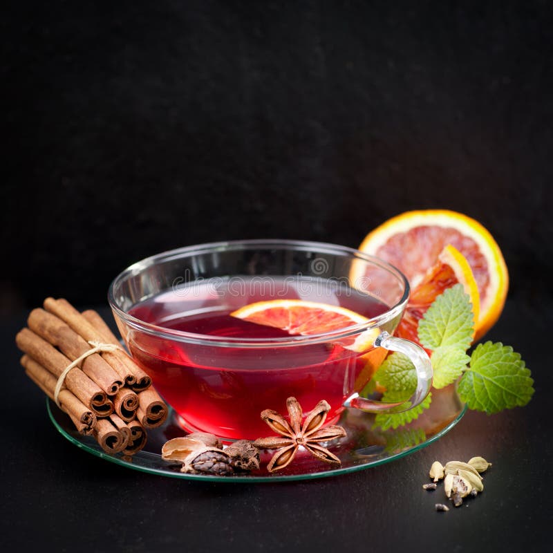 Orientalischer Tee stockfoto. Bild von arabisch, balsam - 30467156
