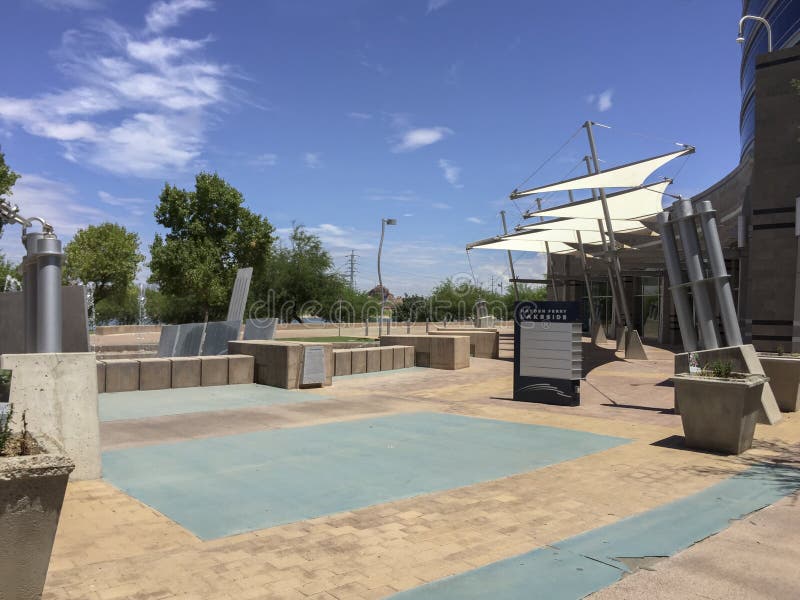 Orilla del lago Hayden Ferry, Tempe, AZ fotos de archivo libres de regalías Orilla del lago Hayden Ferry, Tempe, AZ fotos de archivo libres de regalías
