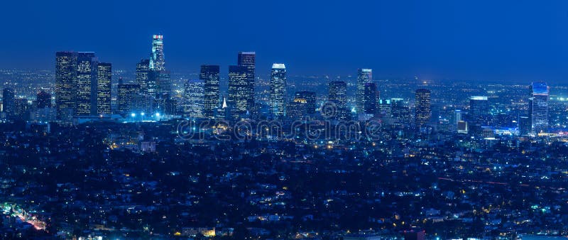 Orizzonte di Los Angeles alla notte