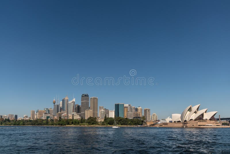 Orizzonte di Sydney e del teatro dell'opera, Australia fotografia stock libera da diritti