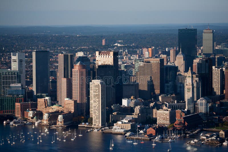 Skyline e moli di Boston immagine stock libera da diritti