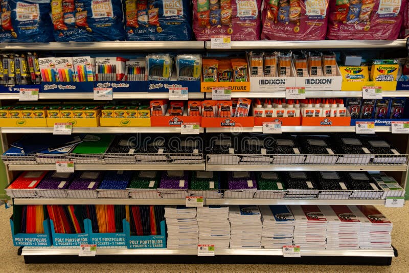 Orlando Usa School Supply Aisle Walmart Orlando Florida – Stock Editorial  Photo © Jshanebutt #405402526