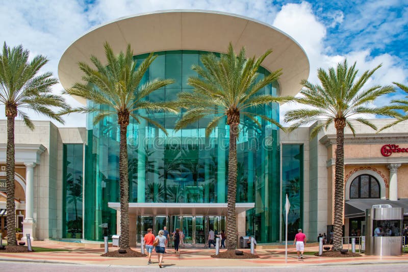 Walking through The Mall at Millenia in Orlando, Florida 