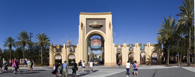 Gate Entrance of Universal Studios Orlando Florida Editorial Photo - Image  of theme, park: 107540956