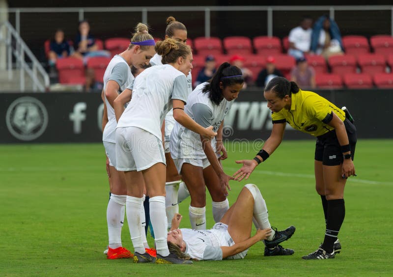 Orlando Orgulde Vs Washington Espirito Na Liga De Futebol Do Nwsl Foto  Editorial - Imagem de grama, orlando: 263785571