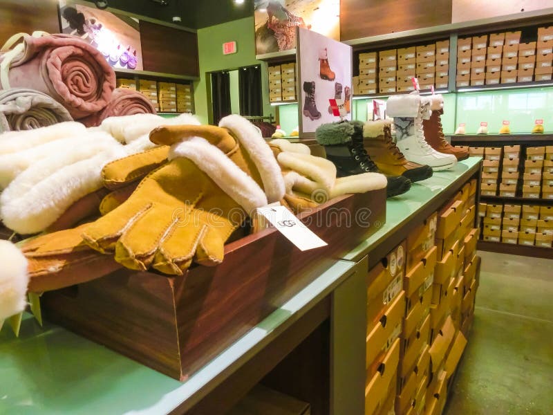 Buy > ugg store mall of america > in stock