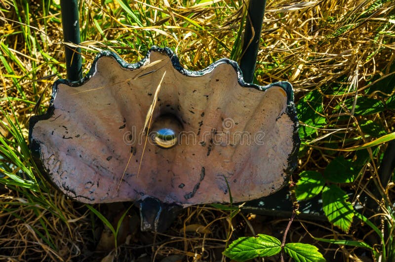 Ornamento di metallo su una balaustra in un villaggio di spiaggia, EL simbolico fotografia stock libera da diritti