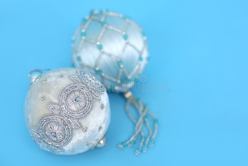 Ornamento no azul imagem de stock royalty free Ornamento no azul imagem de stock royalty free