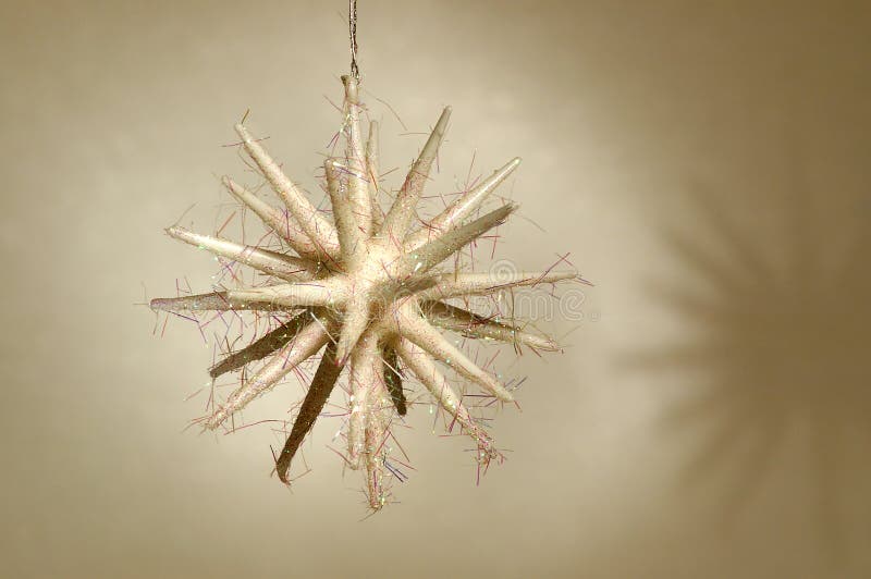 Ornement de Noël - étoile blanche photographie stock Ornement de Noël - étoile blanche photographie stock
