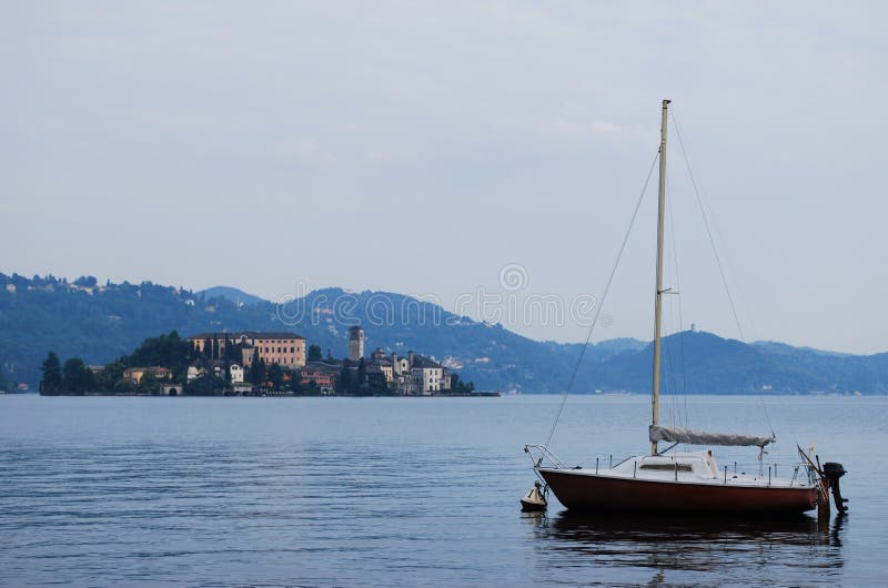 im on a boat lonley island im on a boat lonley island