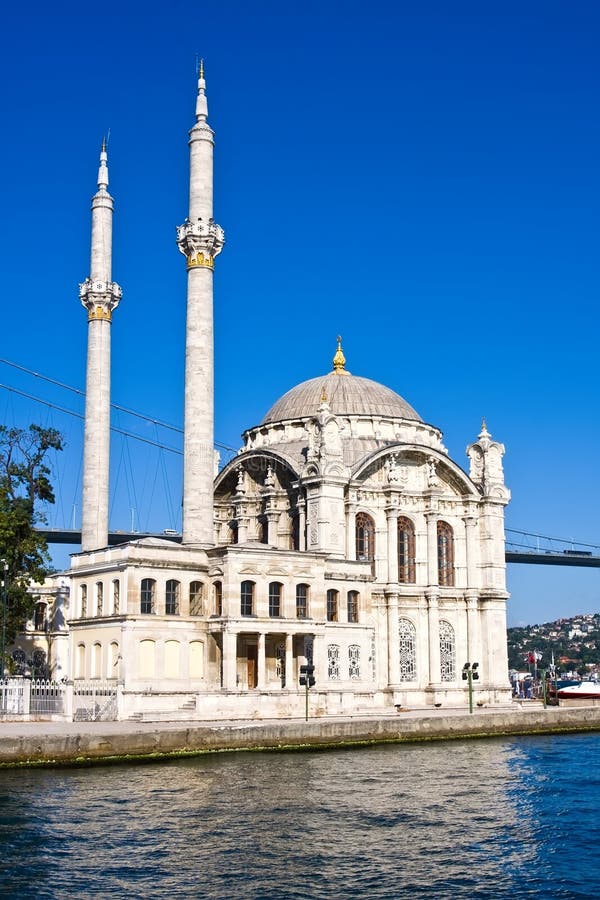 Ortakoy moské royaltyfri foto Ortakoy moské royaltyfri foto