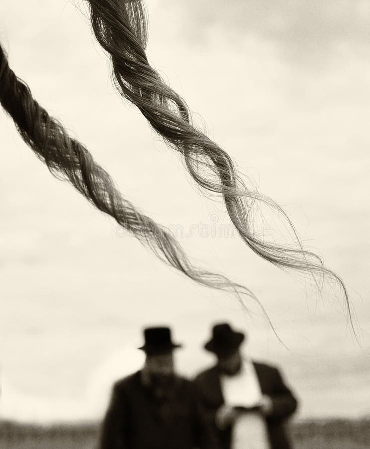 Orthodox Jewish prays, jews, judaism, hasidim