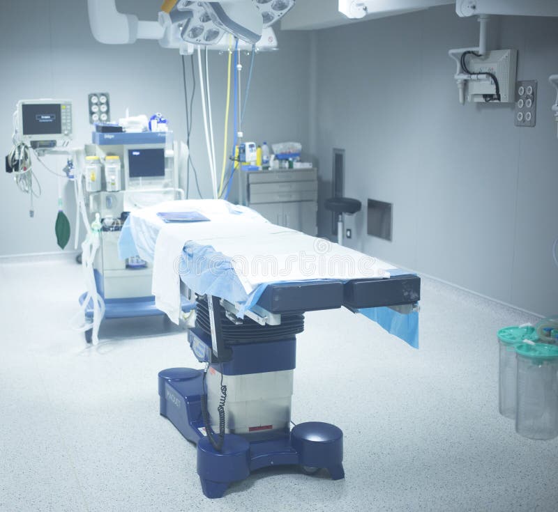 Traumatologie ortopedie nemocnice nouzové operační pokoji postel připravena pro artroskopie operace fotografii.