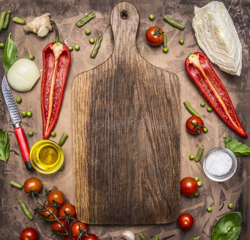 Os alimentos saudáveis, o cozimento e a variedade do conceito do vegetariano de vegetais e de frutos são apresentados em torno da imagem de stock Os alimentos saudáveis, o cozimento e a variedade do conceito do vegetariano de vegetais e de frutos são apresentados em torno da imagem de stock