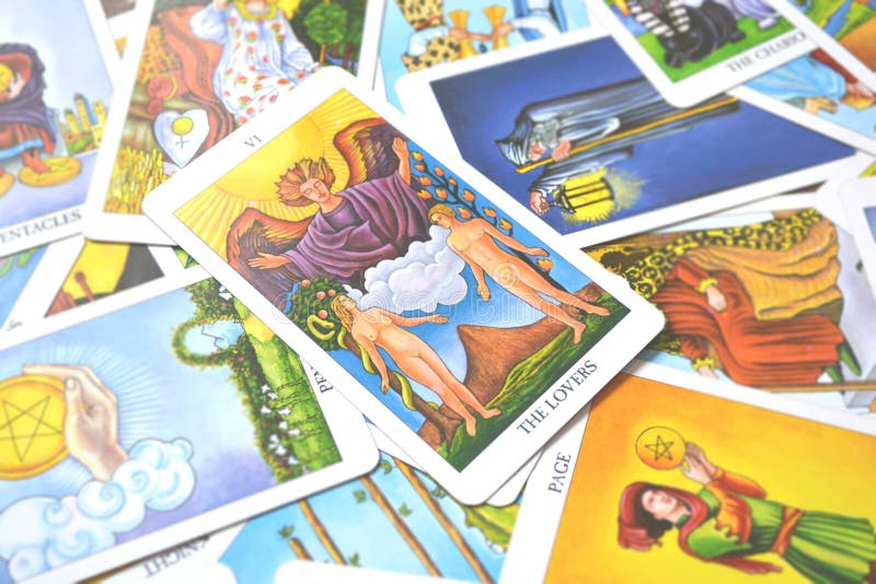 Os cartões de tarô dos amantes amam a afeição das parcerias das escolhas ilustração stock Os cartões de tarô dos amantes amam a afeição das parcerias das escolhas ilustração stock