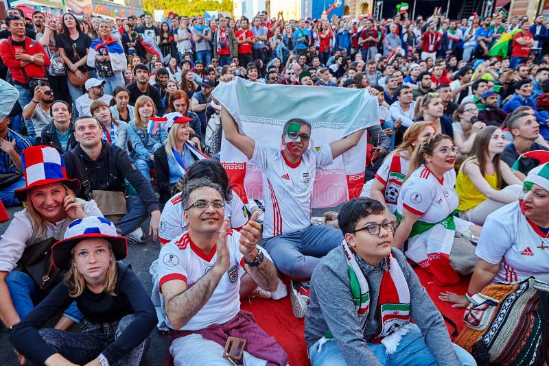 Fãs Iranianos Em Rússia Durante O Campeonato Do Mundo 2018 De FIFA Imagem  de Stock Editorial - Imagem de homem, macho: 119920304