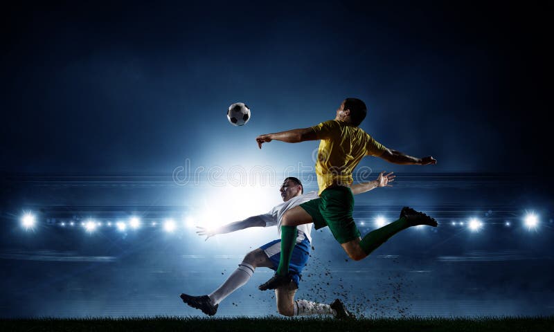 Os melhores momentos do futebol Meios mistos imagem de stock Os melhores momentos do futebol Meios mistos imagem de stock