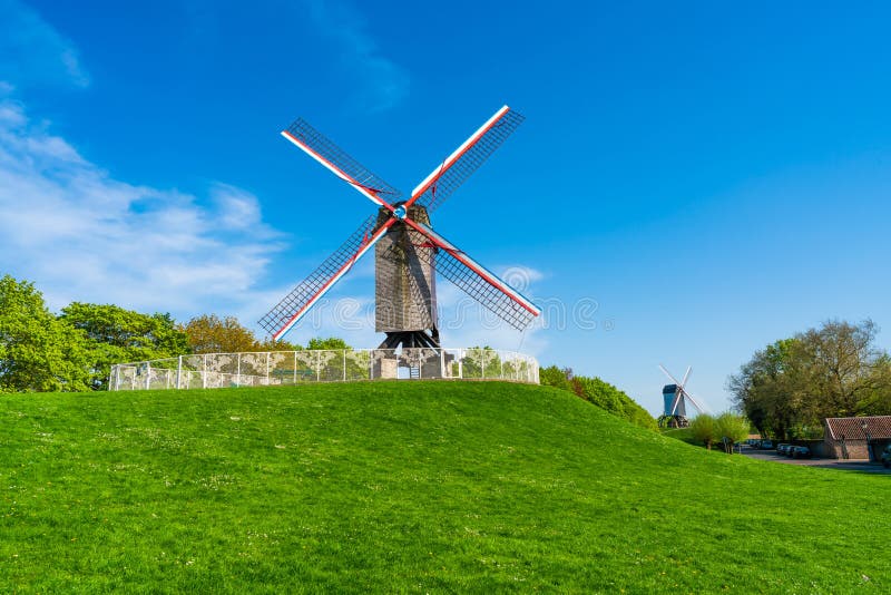 Moinhos de vento em Bruges