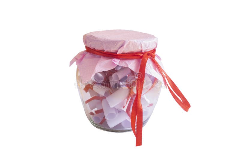 Os pares datam o frasco ou o frasco de vidro enchido com as notas de papel isoladas no branco fotografia de stock Os pares datam o frasco ou o frasco de vidro enchido com as notas de papel isoladas no branco fotografia de stock