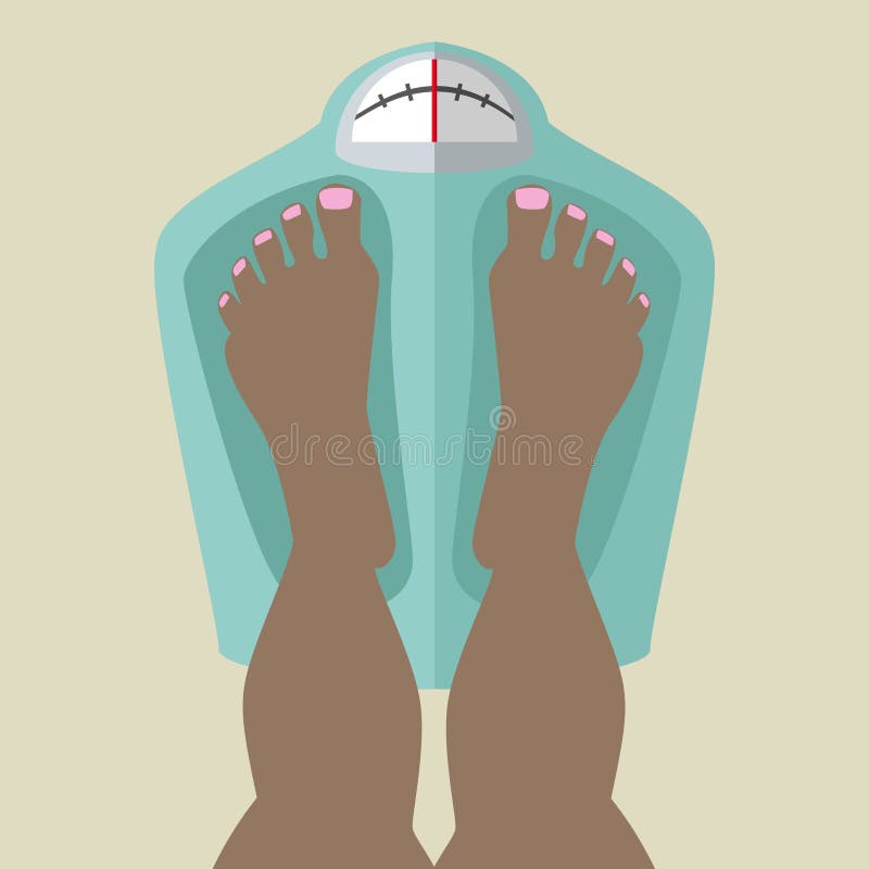 Os pés fêmeas que estão nas escalas, pesam, tornam mais pesadas verificações Afric