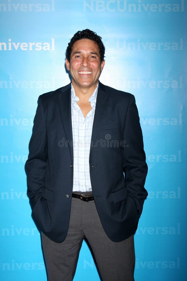 Oscar Nunez editorial photo. Image of star, athenauem - 23273946