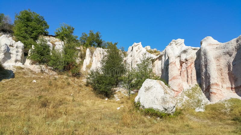 Oscile la boda de piedra del fenómeno cerca de la ciudad de Kardzhali foto de archivo Oscile la boda de piedra del fenómeno cerca de la ciudad de Kardzhali foto de archivo