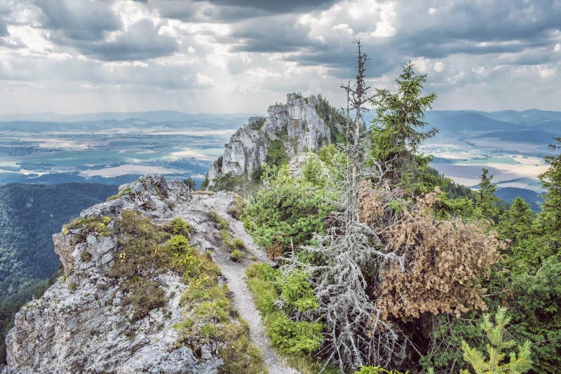 Vrch Ostra ve Velké Fatře a Turecké kotlině, Slovensko