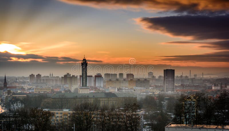 Ostrava i solnedgång royaltyfri foto Ostrava i solnedgång royaltyfri foto