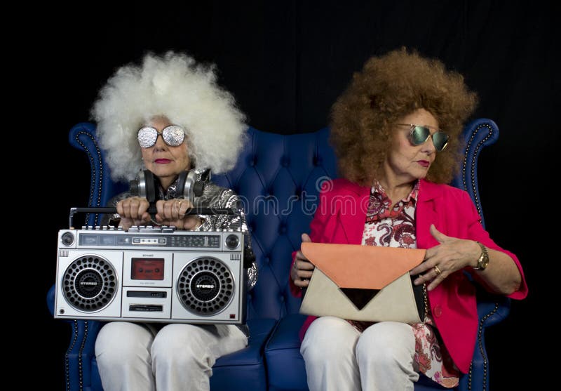 Ostrej babci DJ bliźniaczy retro ghettoblaster zdjęcie stock Ostrej babci DJ bliźniaczy retro ghettoblaster zdjęcie stock