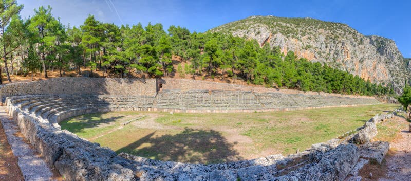 Oud stadion van Delphi, Griekenland royalty-vrije stock fotografie Oud stadion van Delphi, Griekenland royalty-vrije stock fotografie