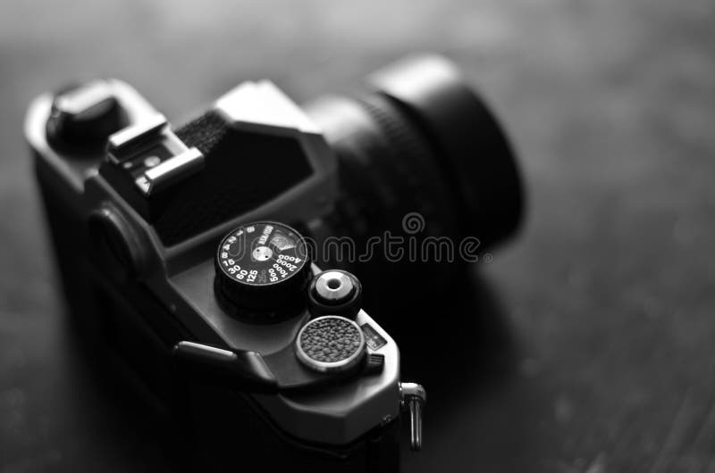 Oude camera en lens voor fotografie royalty-vrije stock foto