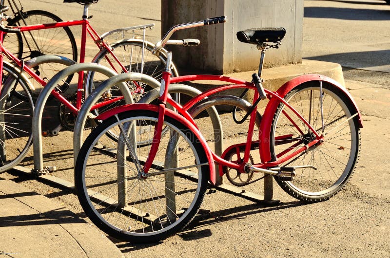 Oude Fiets stock afbeelding Oude Fiets stock afbeelding