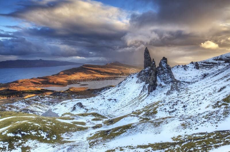 Oude Mens van Storr, Eiland van Skye Scotland royalty-vrije stock foto's Oude Mens van Storr, Eiland van Skye Scotland royalty-vrije stock foto's