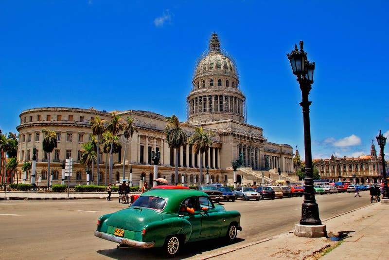 Oude retro auto in Havana, Cuba stock foto's Oude retro auto in Havana, Cuba stock foto's