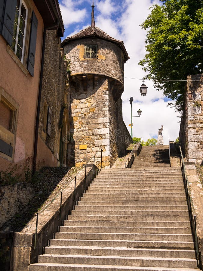 Oude Stad Neuchâtel, Zwitserland stock afbeelding