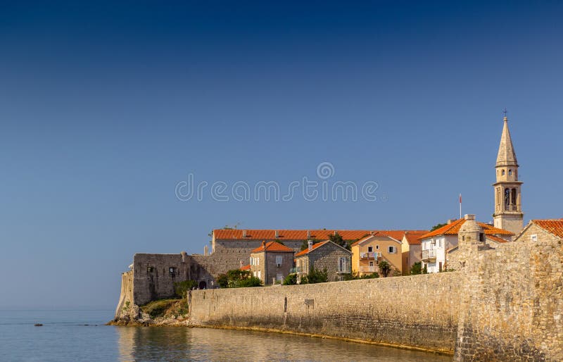 Oude stad van Budva montenegro stock foto Oude stad van Budva montenegro stock foto