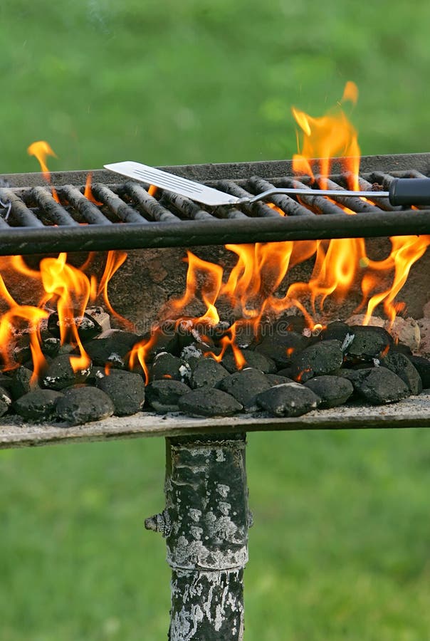 Outdoor bbq pit stock photo. Image of barbecue, energy 15147730