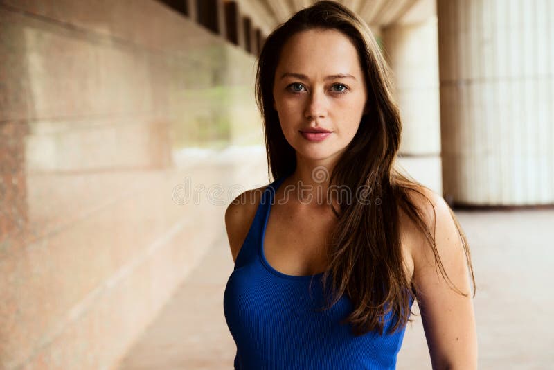 Outdoor Close Up Portrait of Young Beautiful Brunette Girl, No Makeup ...