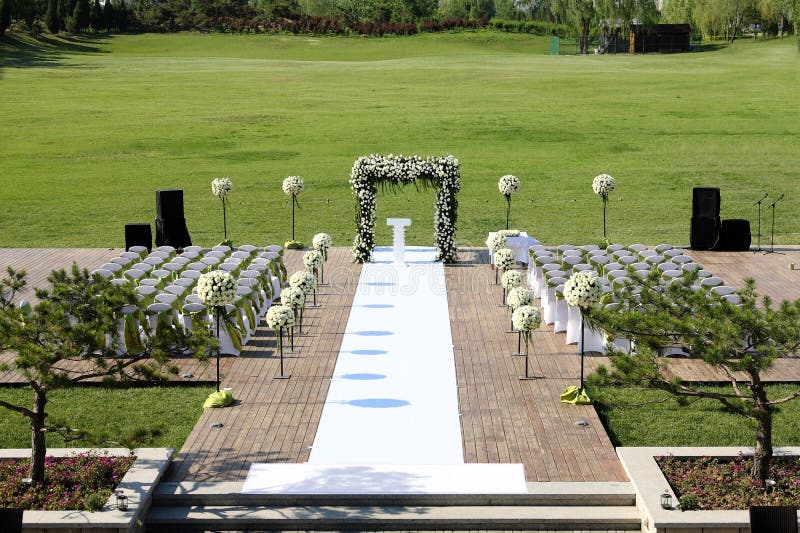 Outdoor wedding Scene