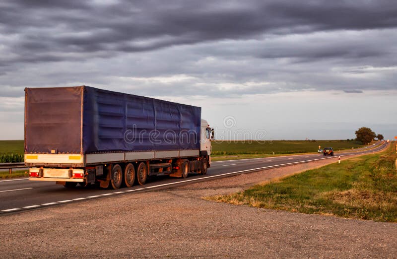 Top 10 Overloaded Trucks.  Strange photos, Trucks, Transportation