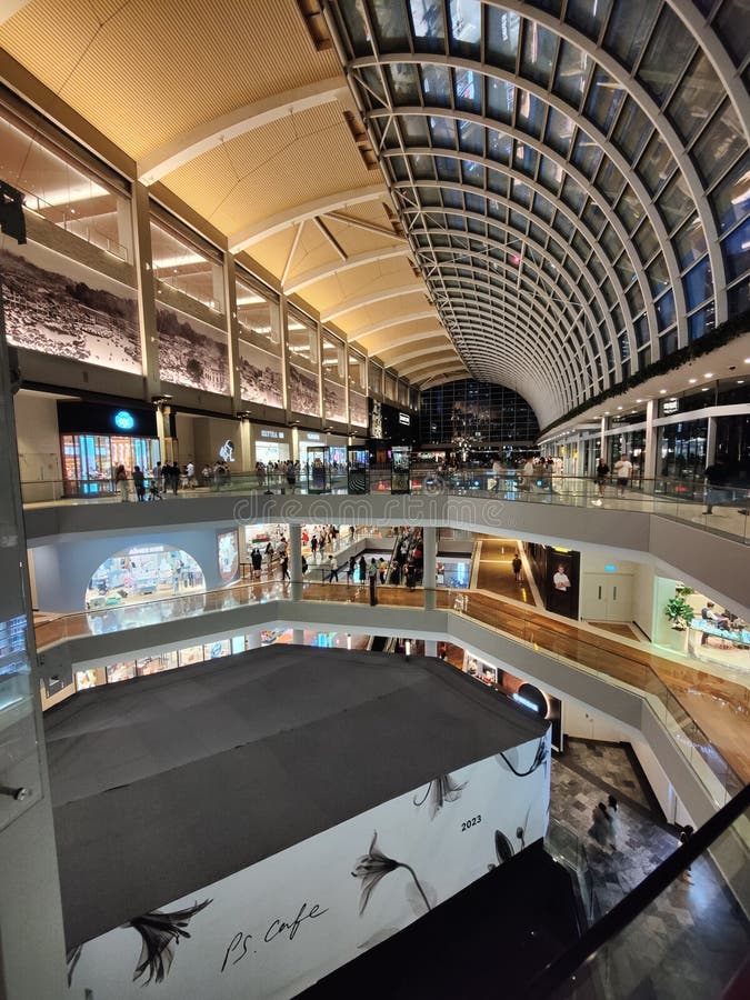 Overview Inside Marina Bay Sands Shoppe Editorial Image - Image of ...
