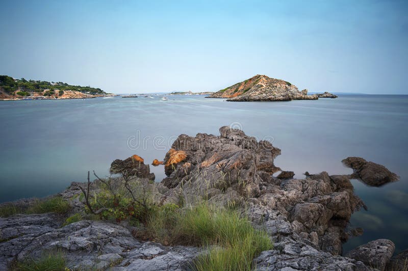 Overzeese zij Lange die Blootstelling van een Eiland wordt geschoten royalty-vrije stock fotografie Overzeese zij Lange die Blootstelling van een Eiland wordt geschoten royalty-vrije stock fotografie