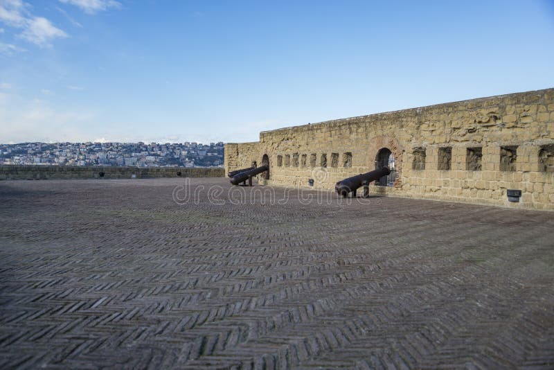 ` Ovo de Castel Dell à Naples, Italie photo stock ` Ovo de Castel Dell à Naples, Italie photo stock