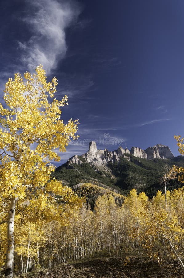Owl Creek Pass con la roca de la chimenea imágenes de archivo libres de regalías Owl Creek Pass con la roca de la chimenea imágenes de archivo libres de regalías
